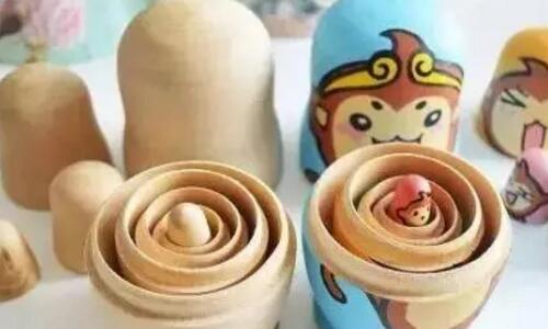 俄羅斯套娃彩繪&壽司手作，玩趣色彩，悅動食光！