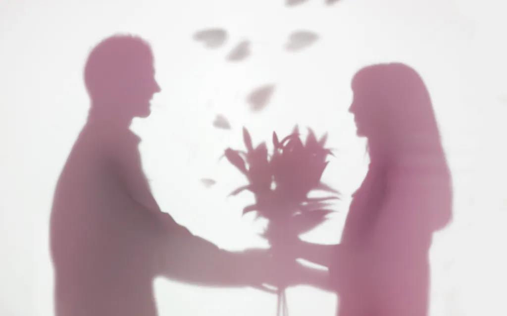 河岸邊，水云處，一生摯愛，城熟可期！